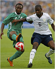 http://graphics8.nytimes.com/images/2008/08/13/sports/olympics/13soccer-190.jpg